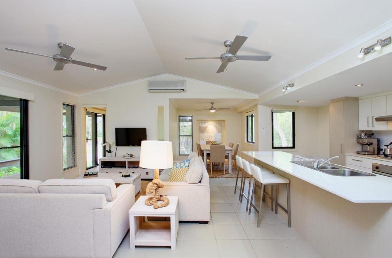 6 Orania Court Rainbow Shores Rainbow Beach Exterior photo